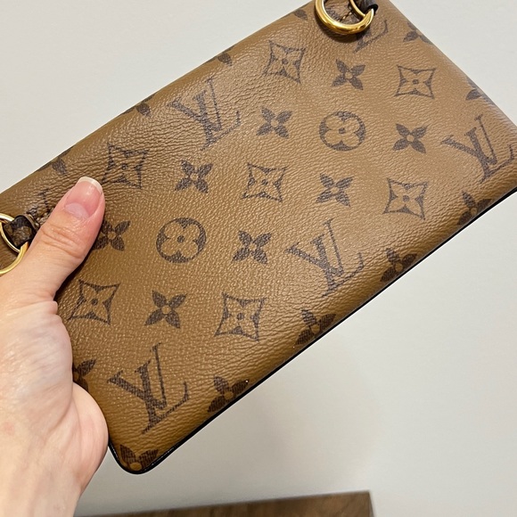 Sold Louis Vuitton LV3 Pochette - Picture 14 of 17